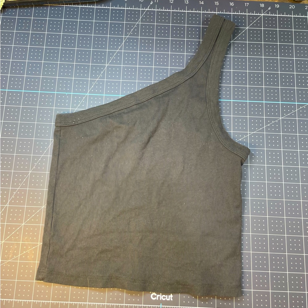American Eagle one shoulder crop top